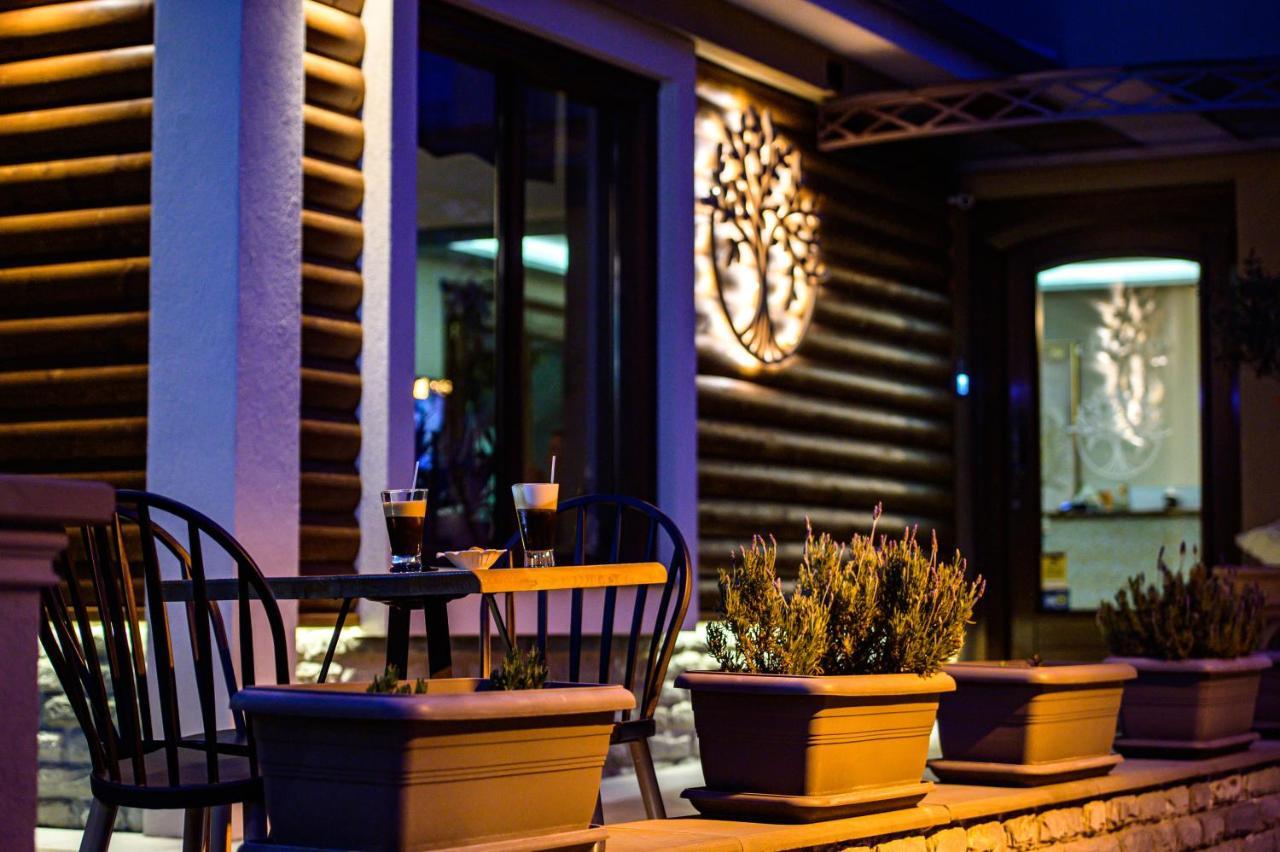 Albero Hotel Perama  Екстер'єр фото