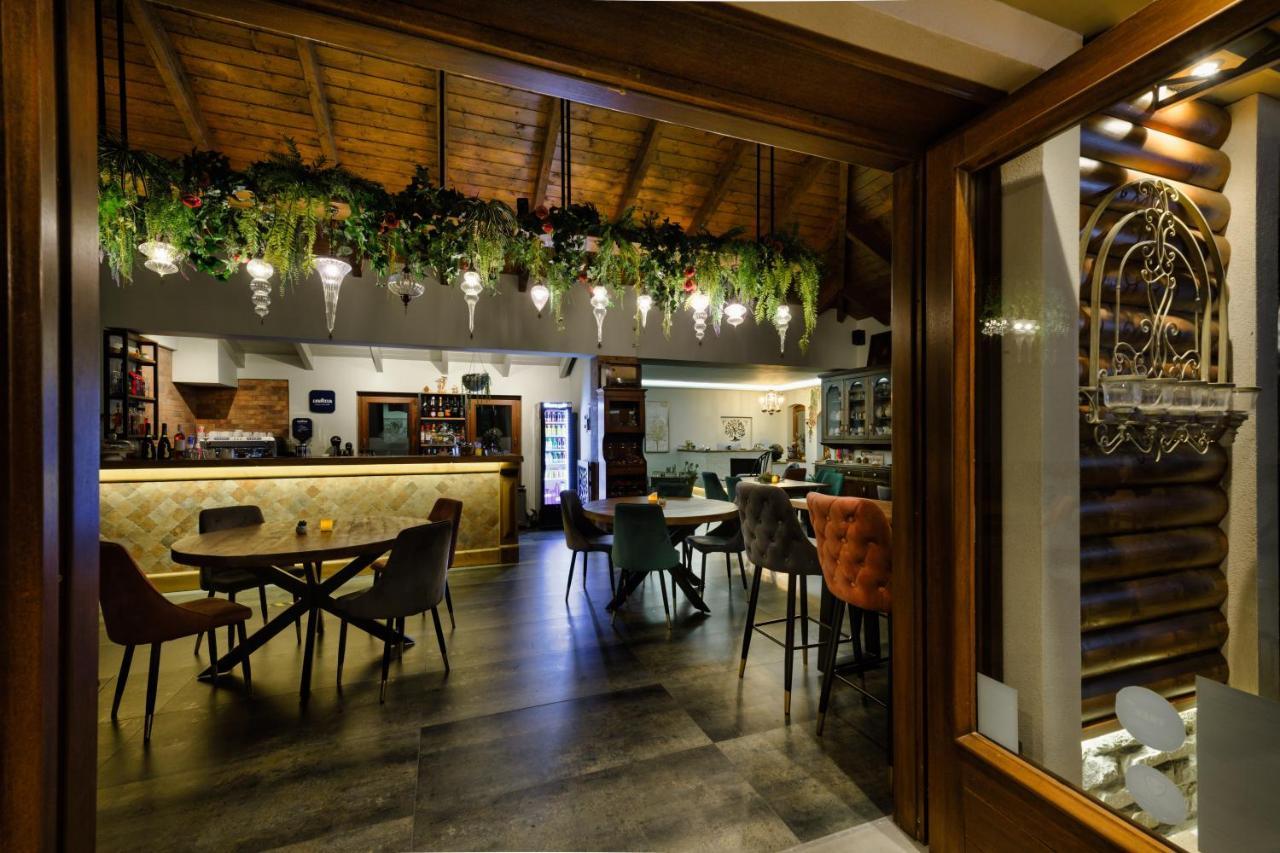 Albero Hotel Perama  Екстер'єр фото