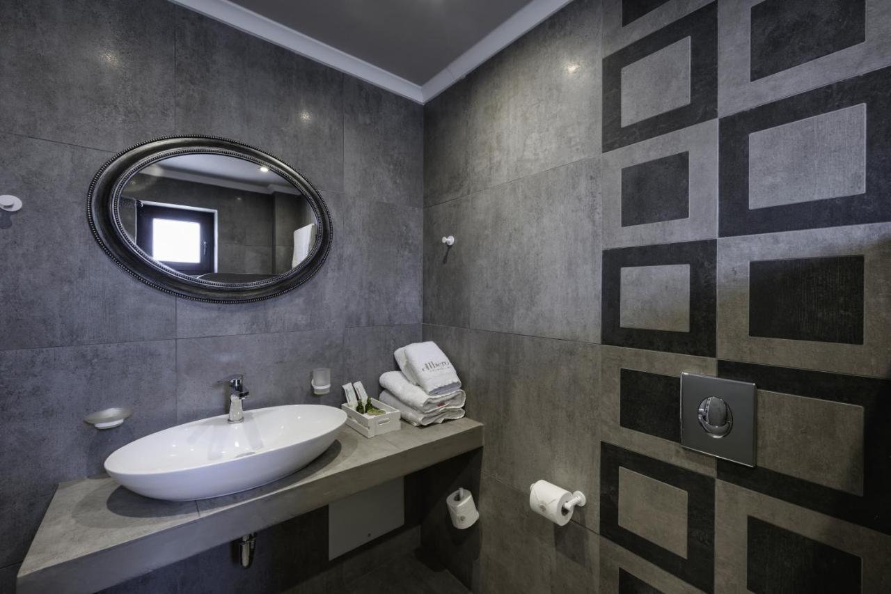 Albero Hotel Perama  Екстер'єр фото